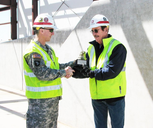 Fort Worth contractor receives award for safety record at Pantex