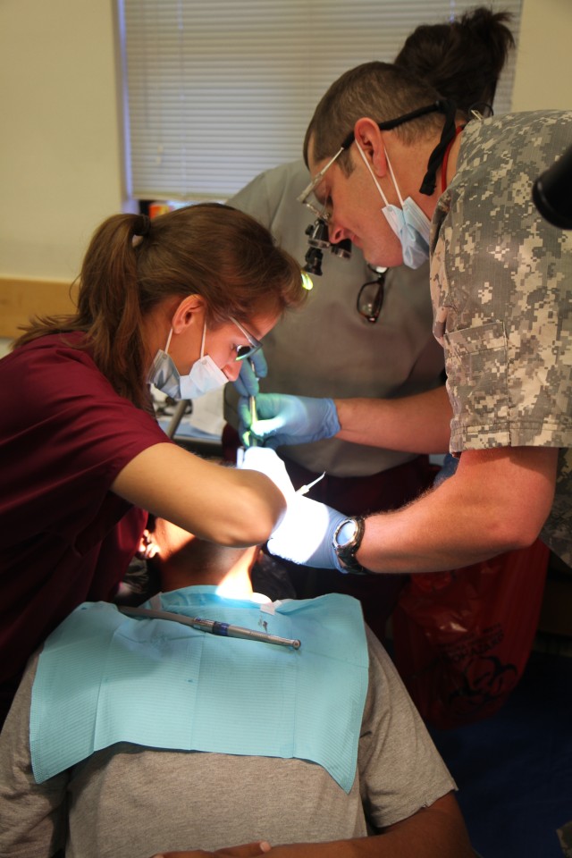 Pacific Army Reserve Treats and Examines American Samoa-Based Soldiers to Improve Dental Readiness