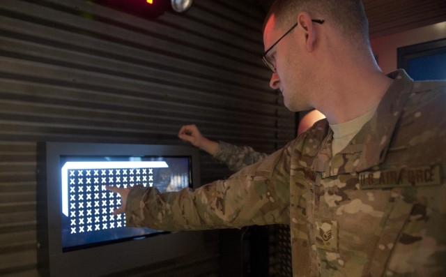 Virtual training prepares service members for roadside bombs