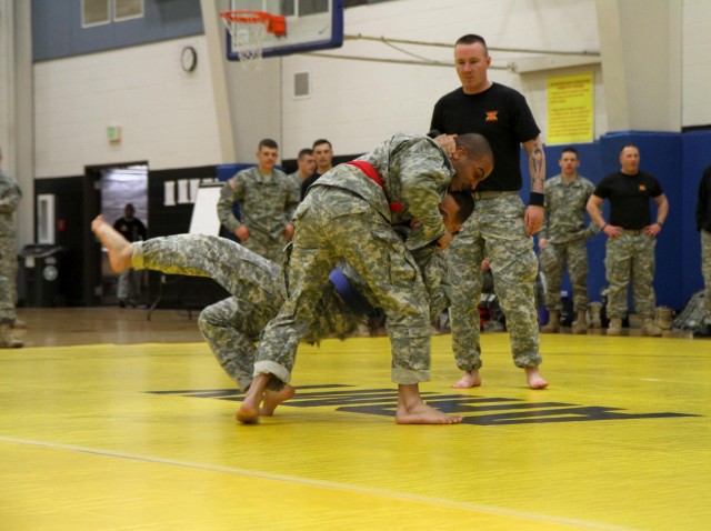 Thunderbolt soldiers battle on the mat