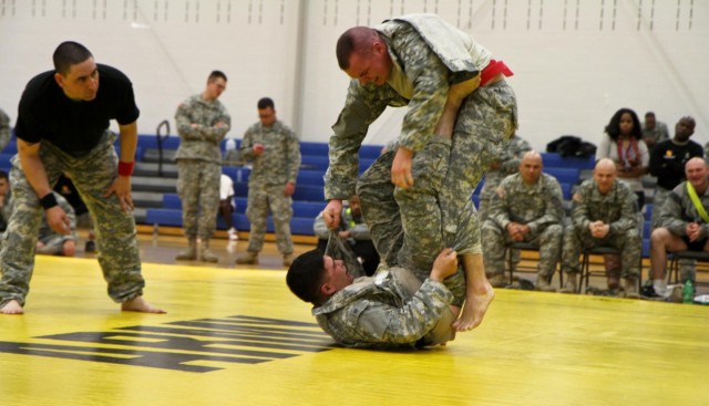 Thunderbolt soldiers battle on the mat