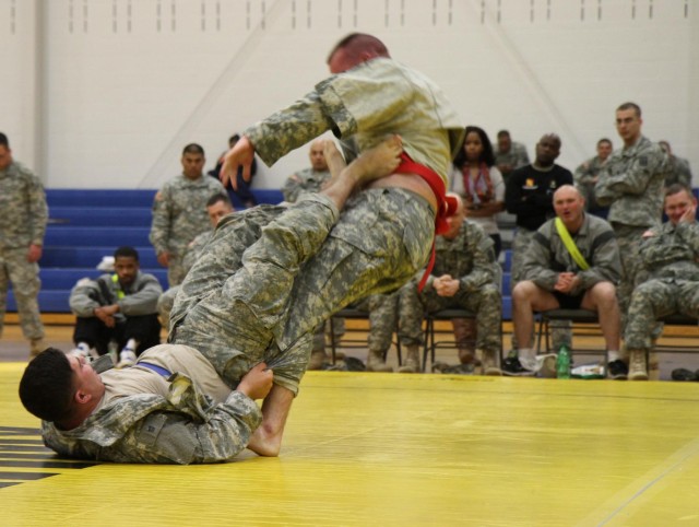 Thunderbolt soldiers battle on the mat