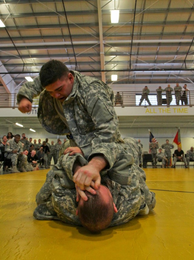 Thunderbolt soldiers battle on the mat