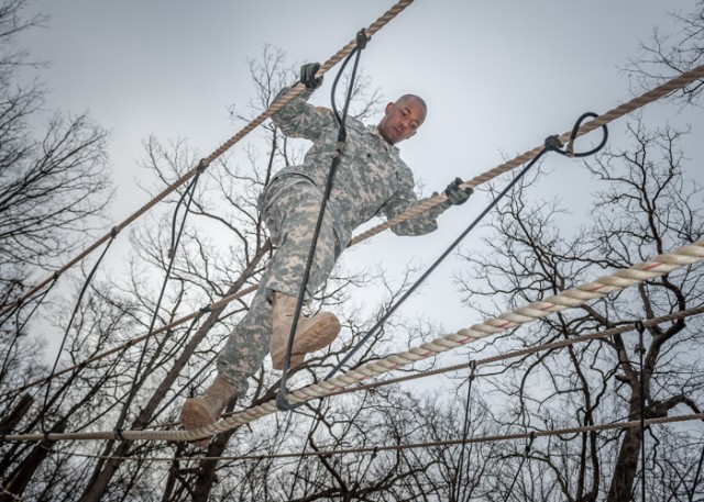 Fort Leonard Wood's best warriors move through day 2 of competition