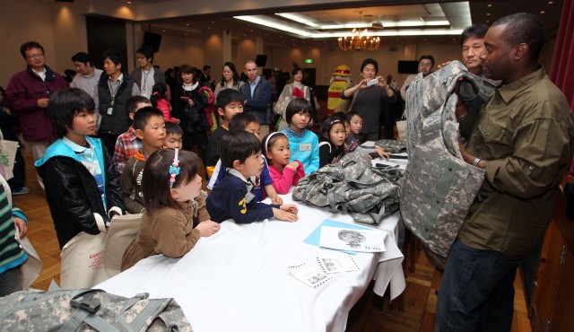 Garrison Japan children work with parents for the day