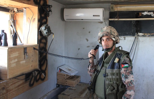 Jordanians help secure American base