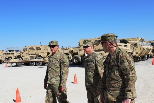 4-401st AFSB commander briefs Maj. Gen. Kendall Cox
