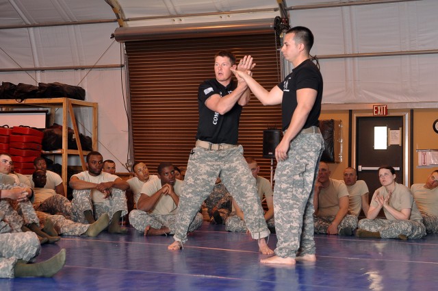 5th AR trains Fla. Reserve Soldiers in unarmed self-defense techniques