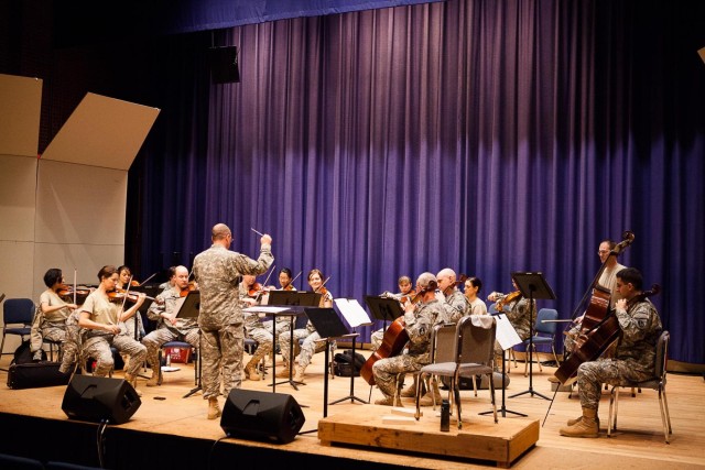 Three living composers to attend concert by Army Strings