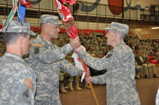 Brigade commander passes responsibilty of battalion command
