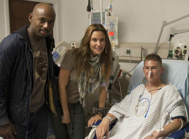 Hollywood celebrities meet service members