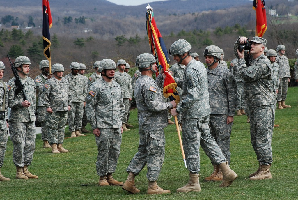 Rainbow Division Welcomes New Commander Article The United States Army