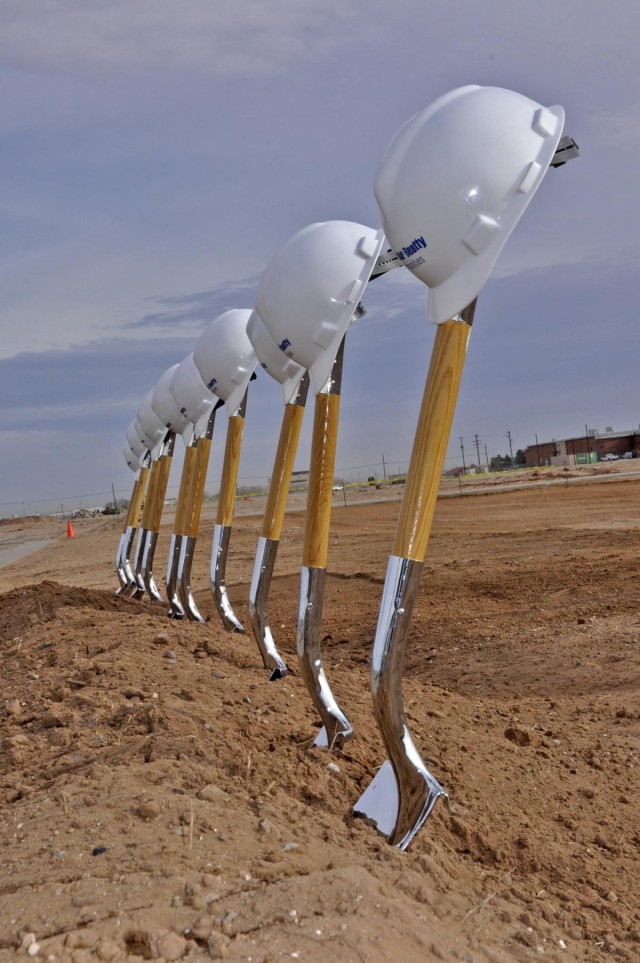 Van Horne, a world class neighborhood breaks ground at Fort Bliss