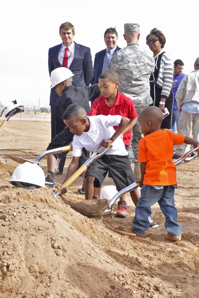 Van Horne, a world class neighborhood breaks ground at Fort Bliss