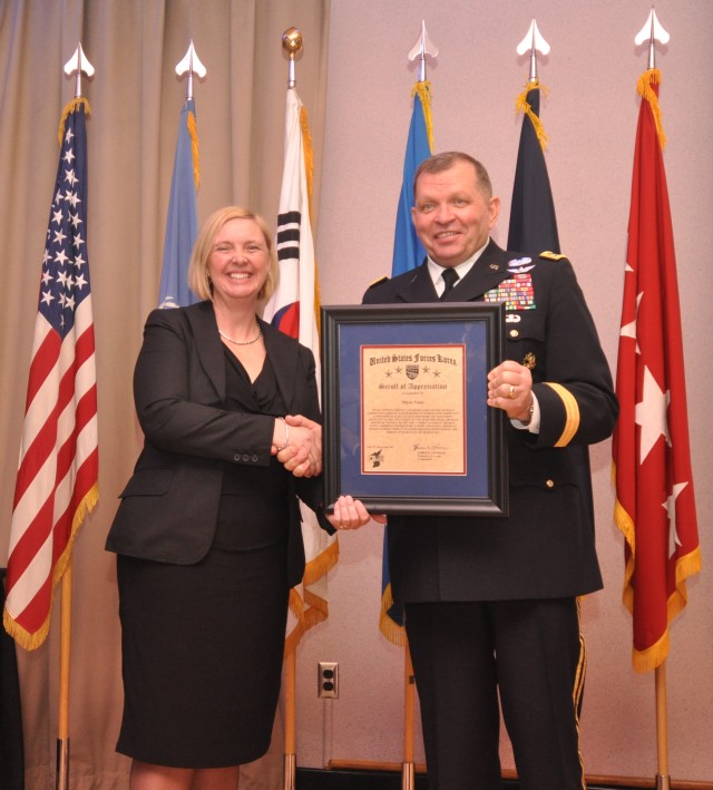 Volunteers recognition ceremony showcase heroes