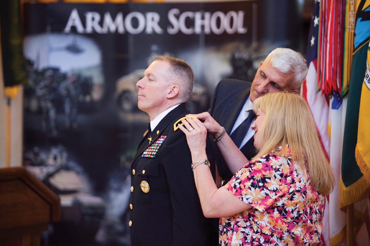 Armor chief gets star | Article | The United States Army