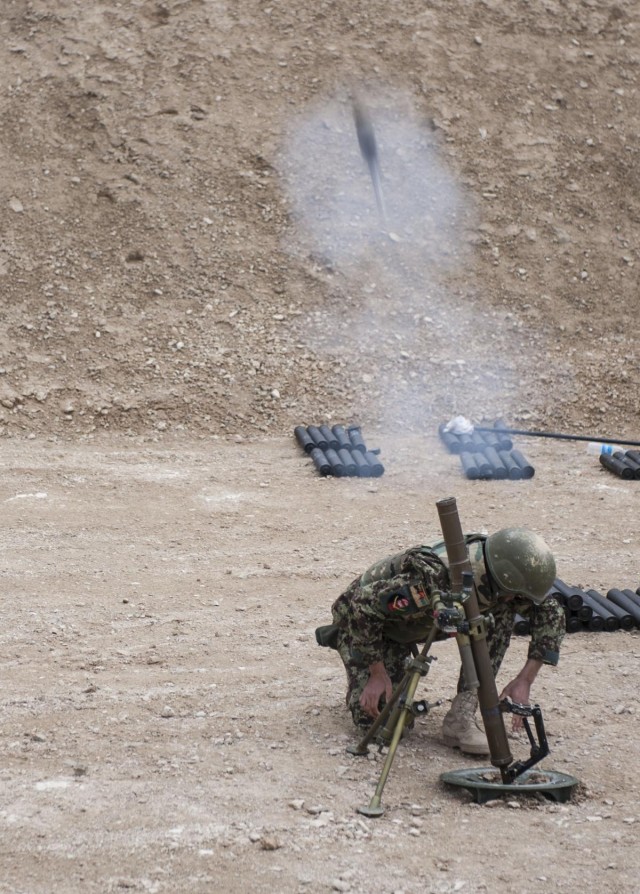 Coalition hands over mortar training to ANA