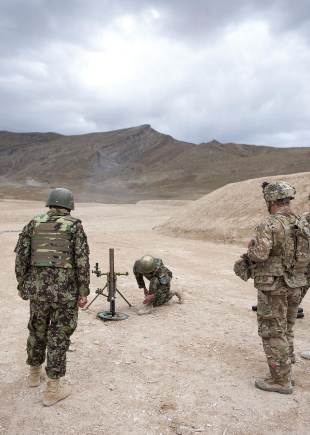 Coalition hands over mortar training to ANA