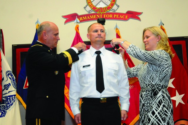 Attaching shoulder boards