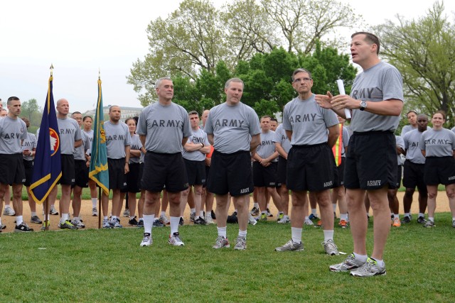 Reservists celebrate Army Reserve birthday with fun run