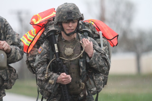 102nd Training Division (MS) hosts 80th Training Command (TASS) 2013 Best Warrior Competition