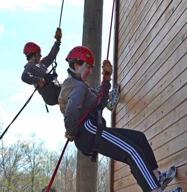 HRC spouses rappelling