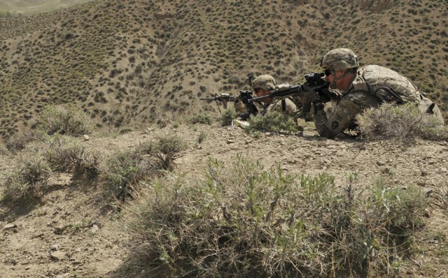 Coalition helps Afghan police secure high ground