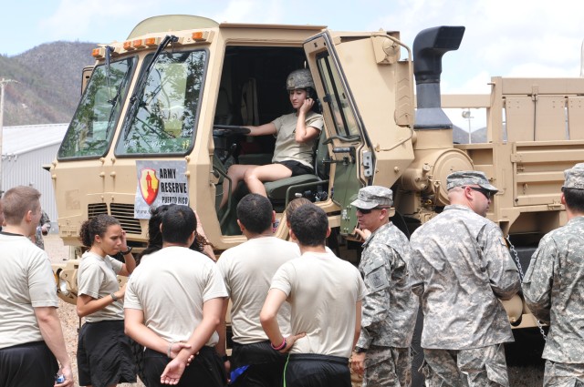 Future Soldiers get taste of military life