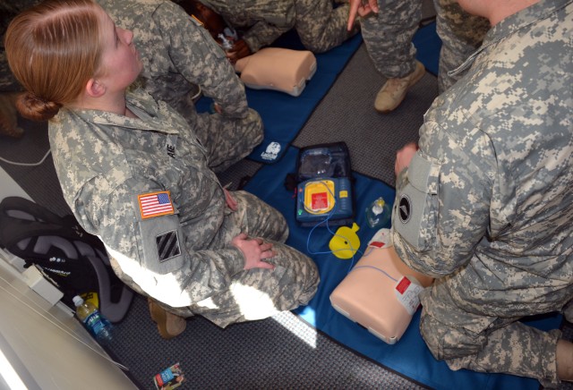 Military police, medics at Camp Zama conduct collaborative CPR training