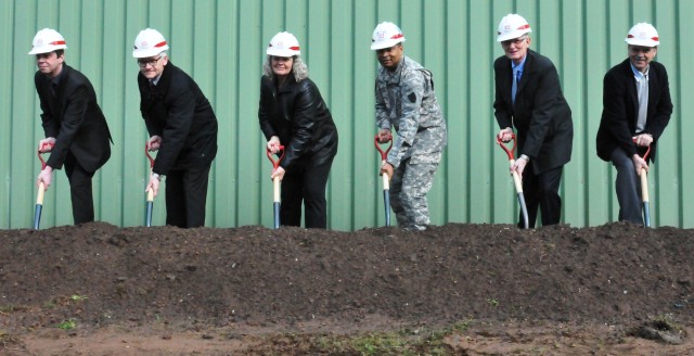 Ground breaking marks construction of new fuel purging center for 21st TSC