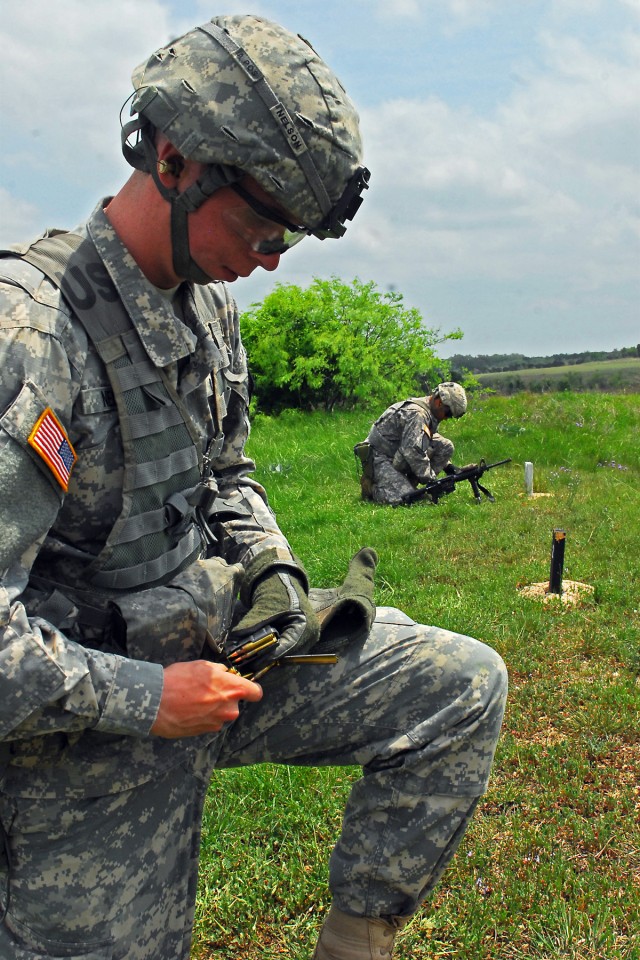 Ironhorse Soldiers compete in shooting challenge