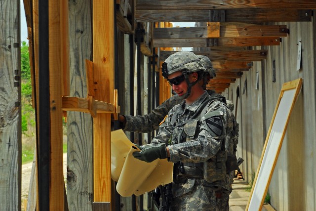 Ironhorse Soldiers compete in shooting challenge