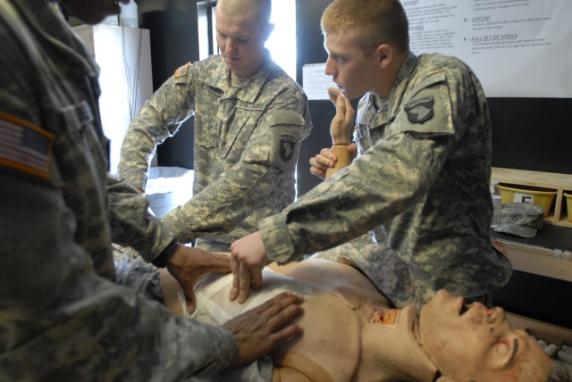 Soldiers use hands-on training to teach life-saving tactics