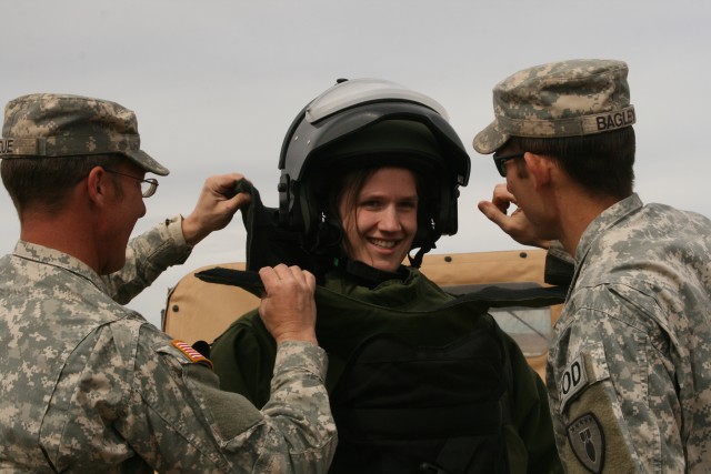 Fort Carson EOD unit hosts Family Demo Day