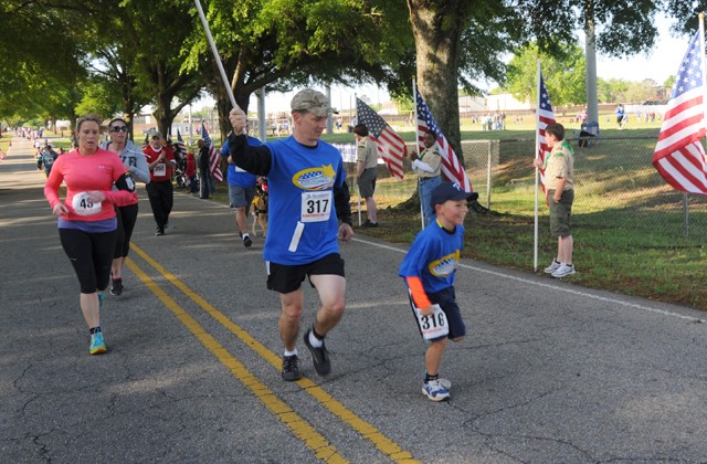 Fort Rucker runs to honor survivors, fallen heroes