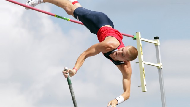 Pole vaulter 2