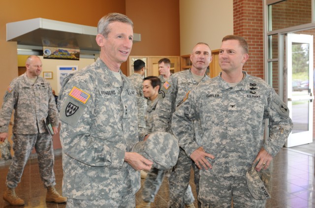 Human Resources Deputy Chief of Staff visits JBLM to address Army Ready and Resilient Campaign