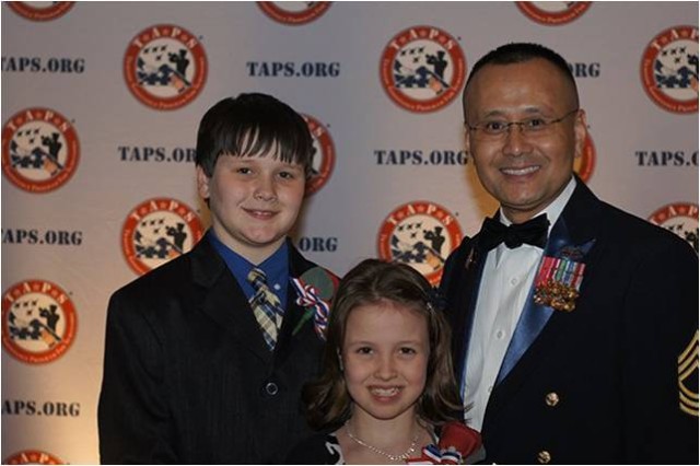MSG Bill Arnold with Jay and MacKenzie Stoddard at 2013 TAPS Honor Gala