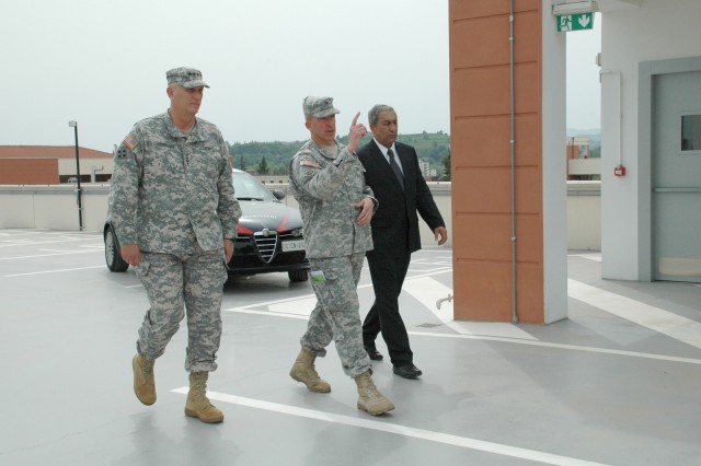 CSA Gen. Odierno visits Vicenza