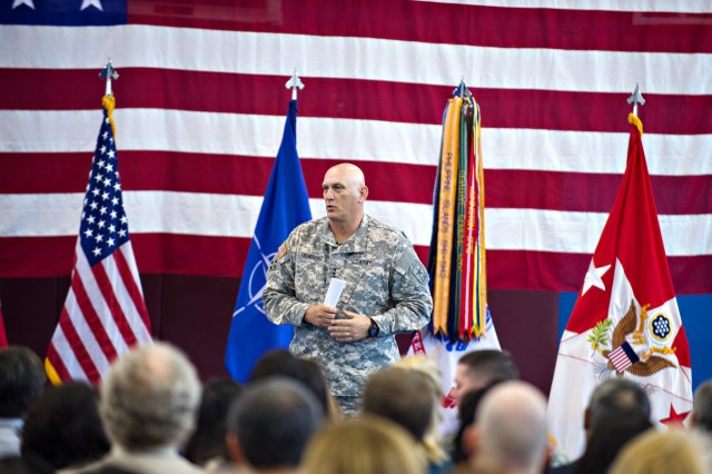 Odierno visits 'Sky Soldiers,' Vicenza community