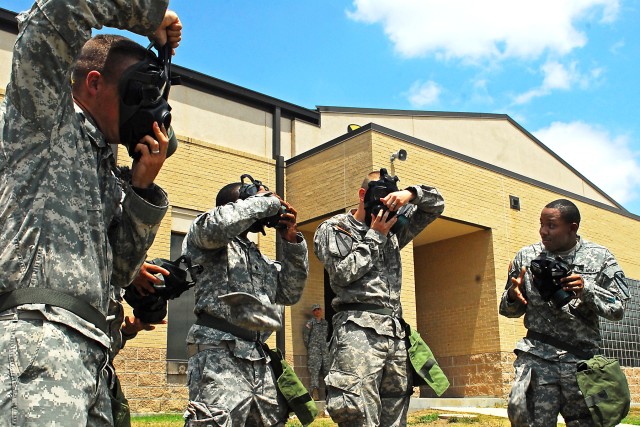 Hammer Troop nails down CBRN training | Article | The United States Army