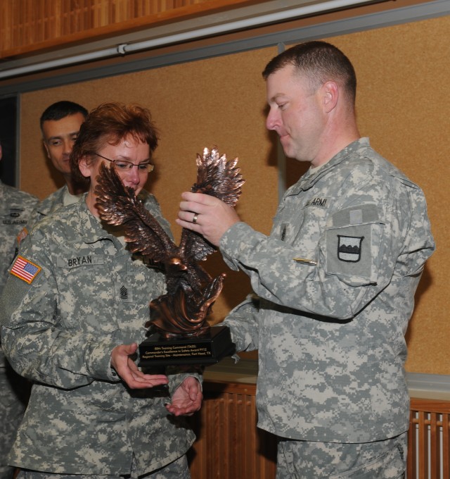 80th Training Command presents FY 12 Commander's Excellence in Safety Awards