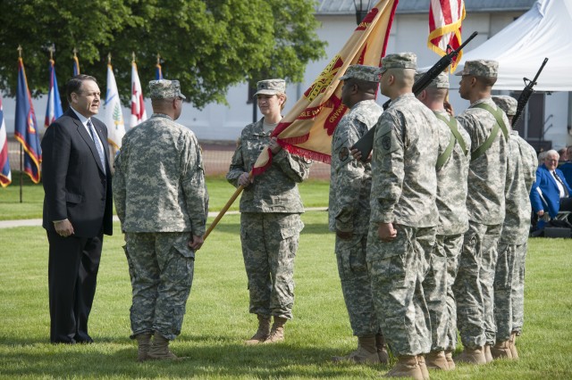 Carlisle Barracks holds change of command ceremony