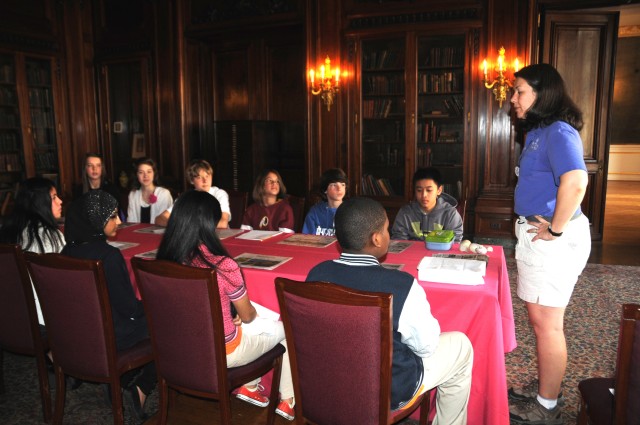 Corps continues STEM outreach through interactive program in Baltimore