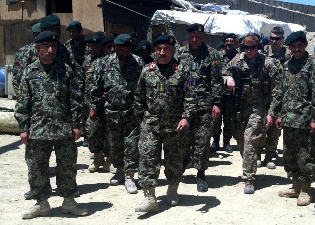 ANA Corps commander inspects troops' living conditions