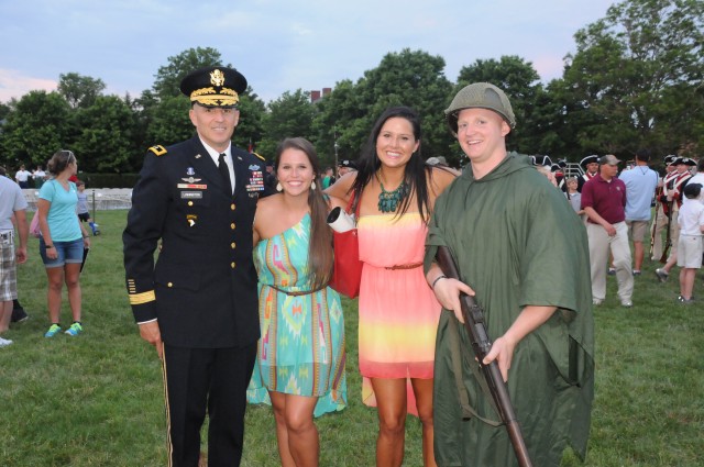 Free show draws thousands to MDW's Twilight Tattoo!