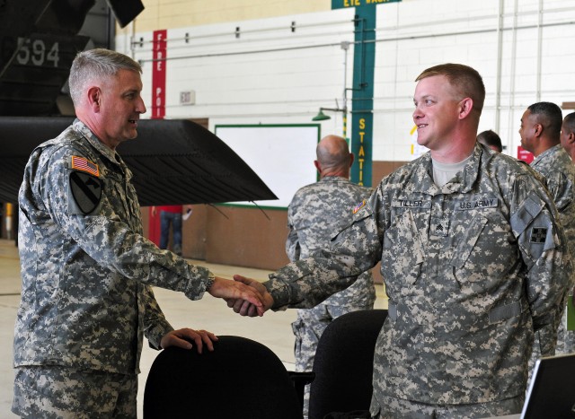 Sgt. Maj. of the Army Raymond F. Chandler visits 4th CAB