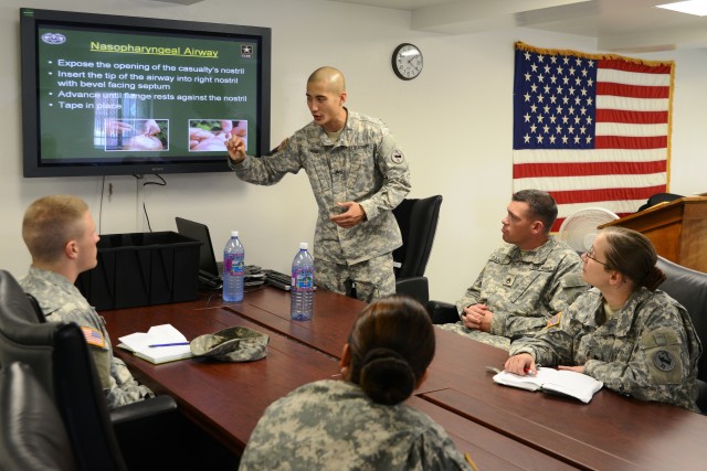 Combat lifesaver recertification course instruction