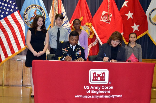 DoDEA, Corps of Engineers partner to advance STEM education