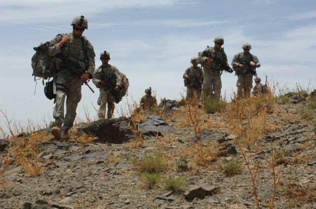 Senators told young Soldiers targeted by scams, predators